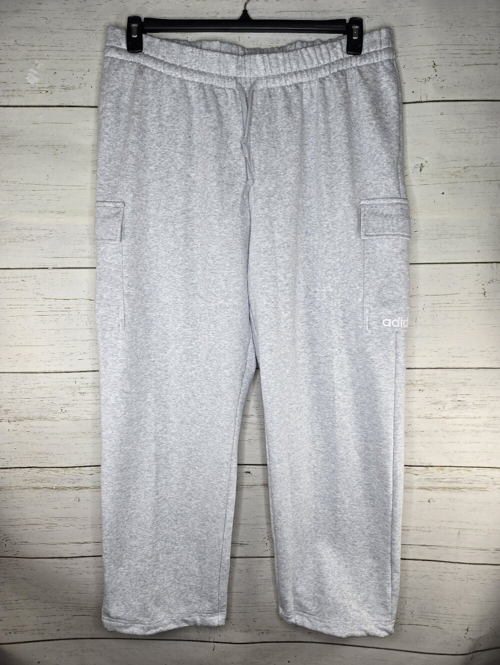 Adidas Women's Essentials Linear Fleece Cargo Pant Joggers Heathered Grey 2X